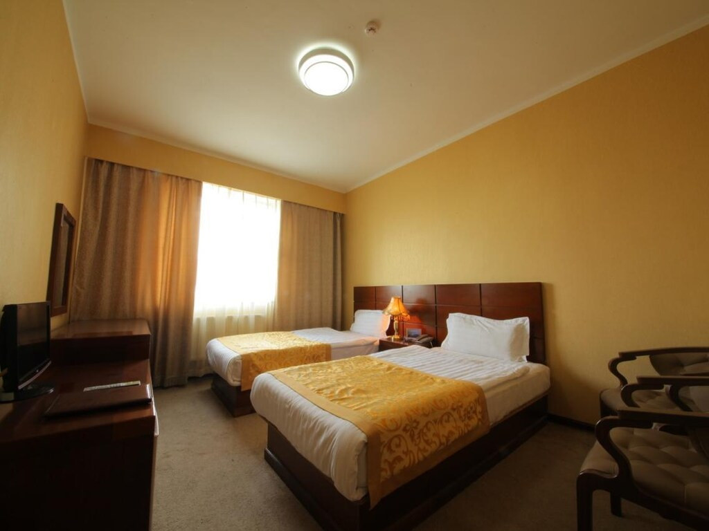 New World Hotel - Image 6