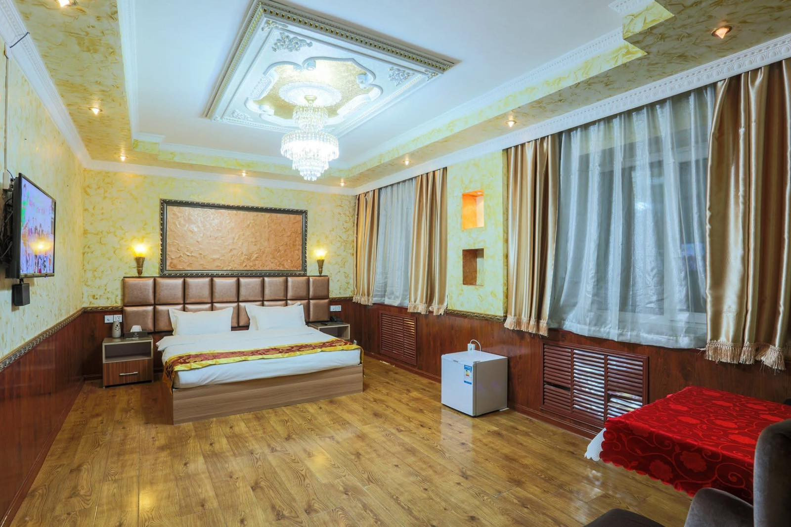 Q hotel | Q зочид буудал - Image 5