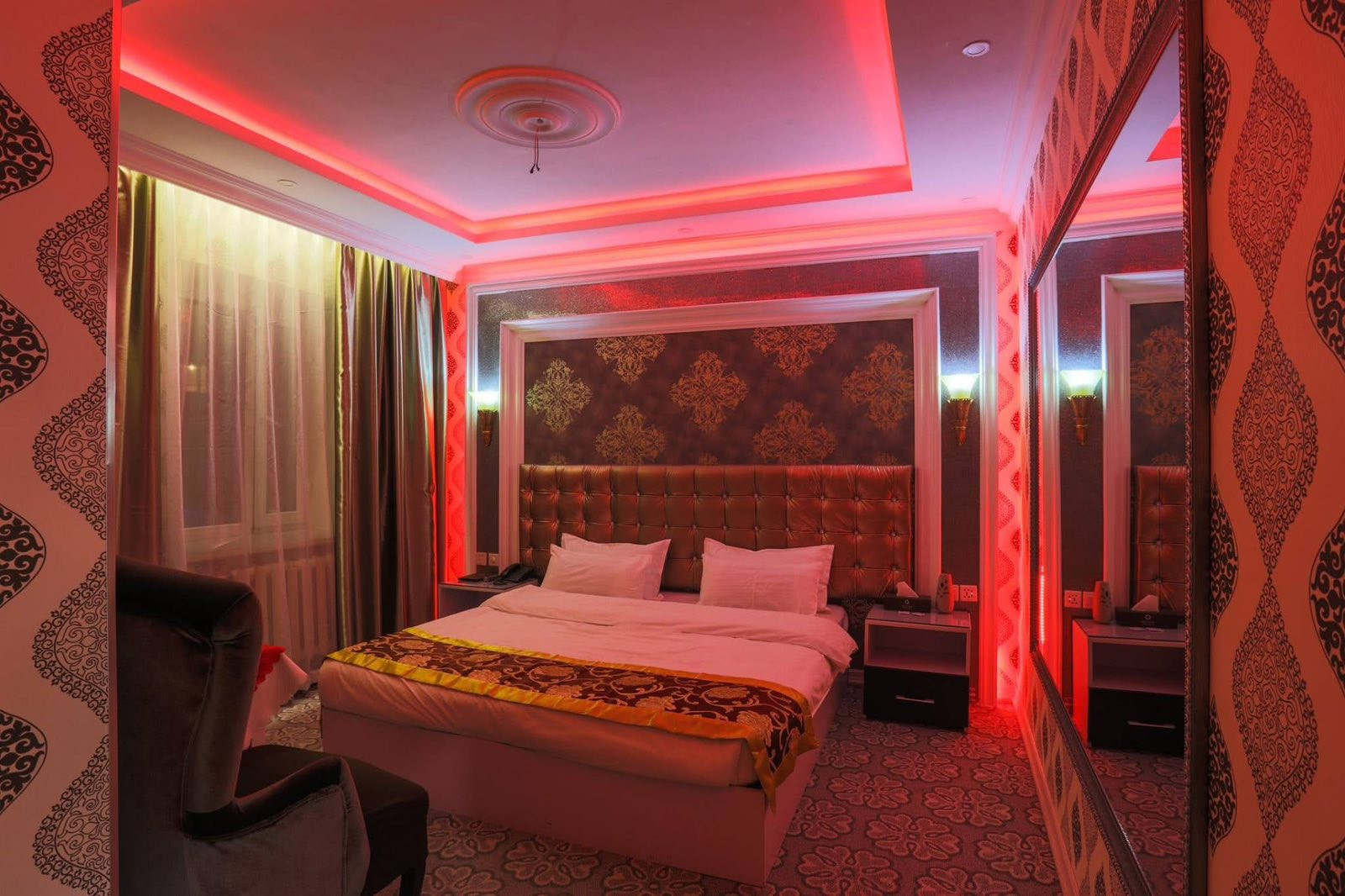 Q hotel | Q зочид буудал - Image 7