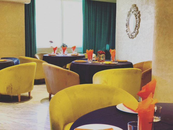 Elegance Hotel - Image 19