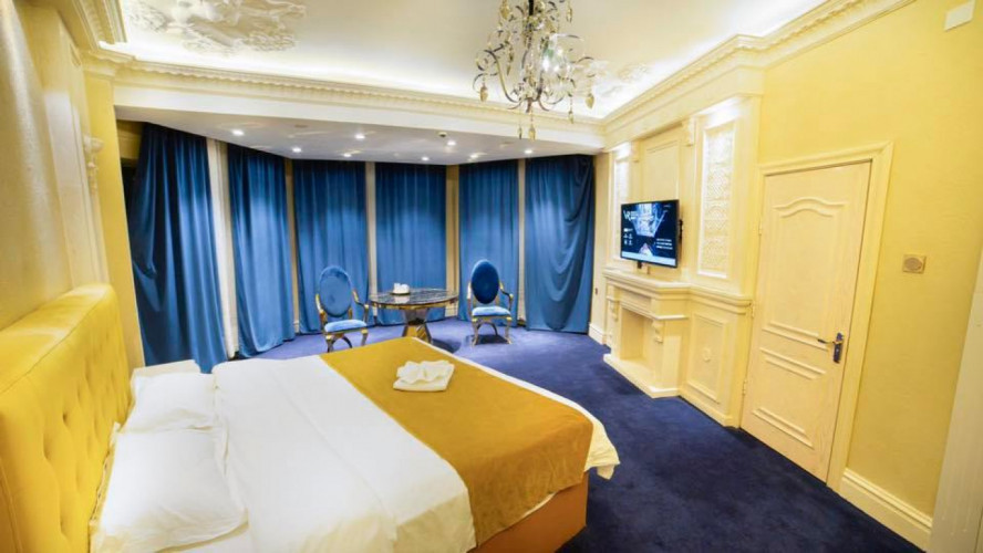 Elegance Hotel - Image 5