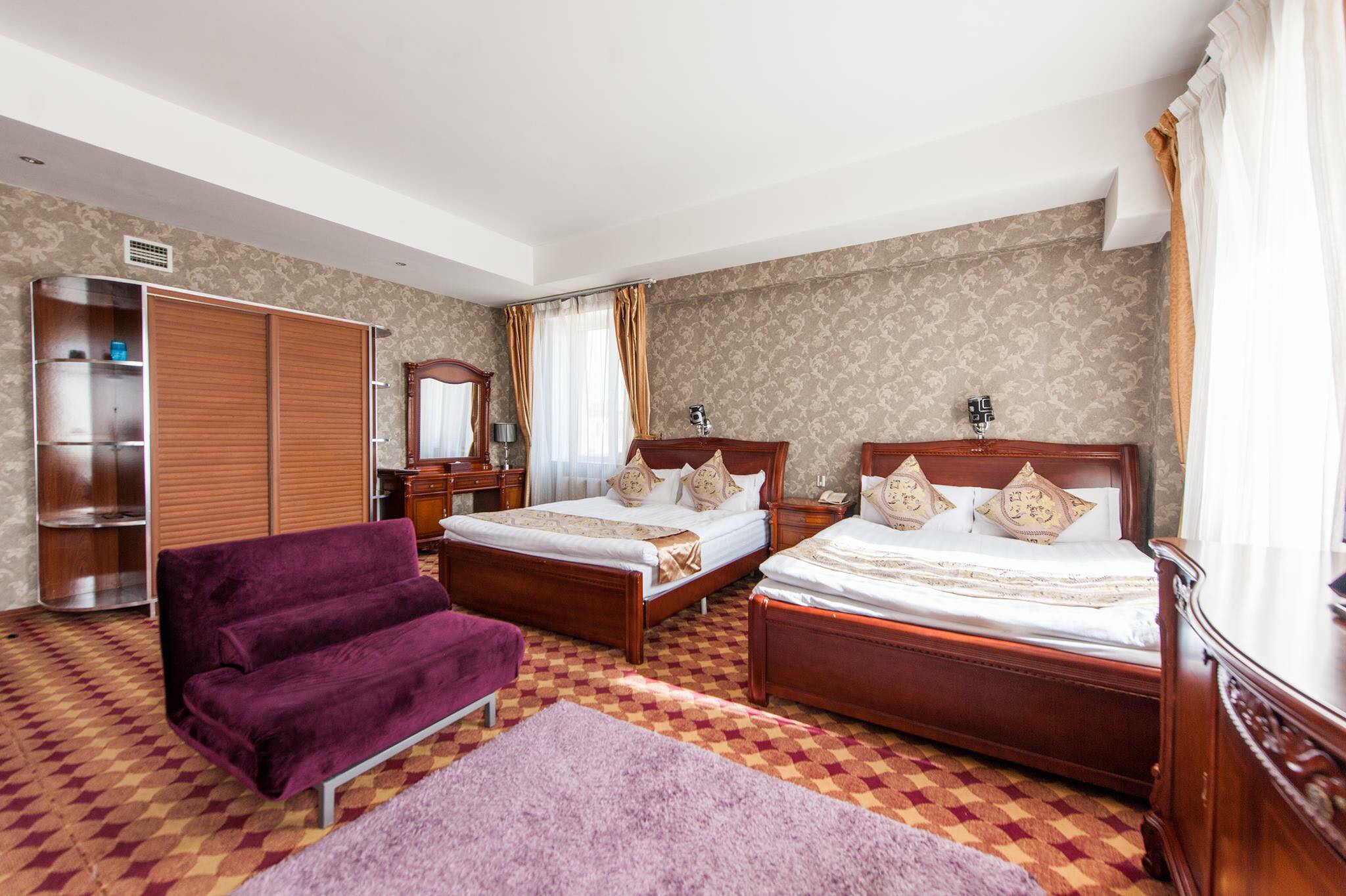 UB city hotel - Image 5