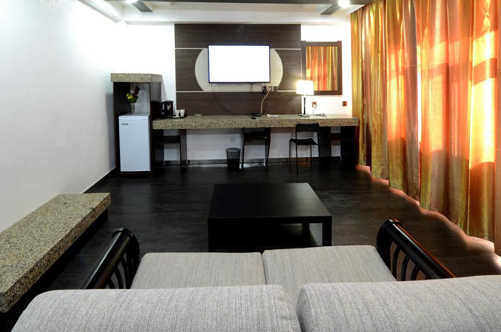 Zolo Hotel - Image 10