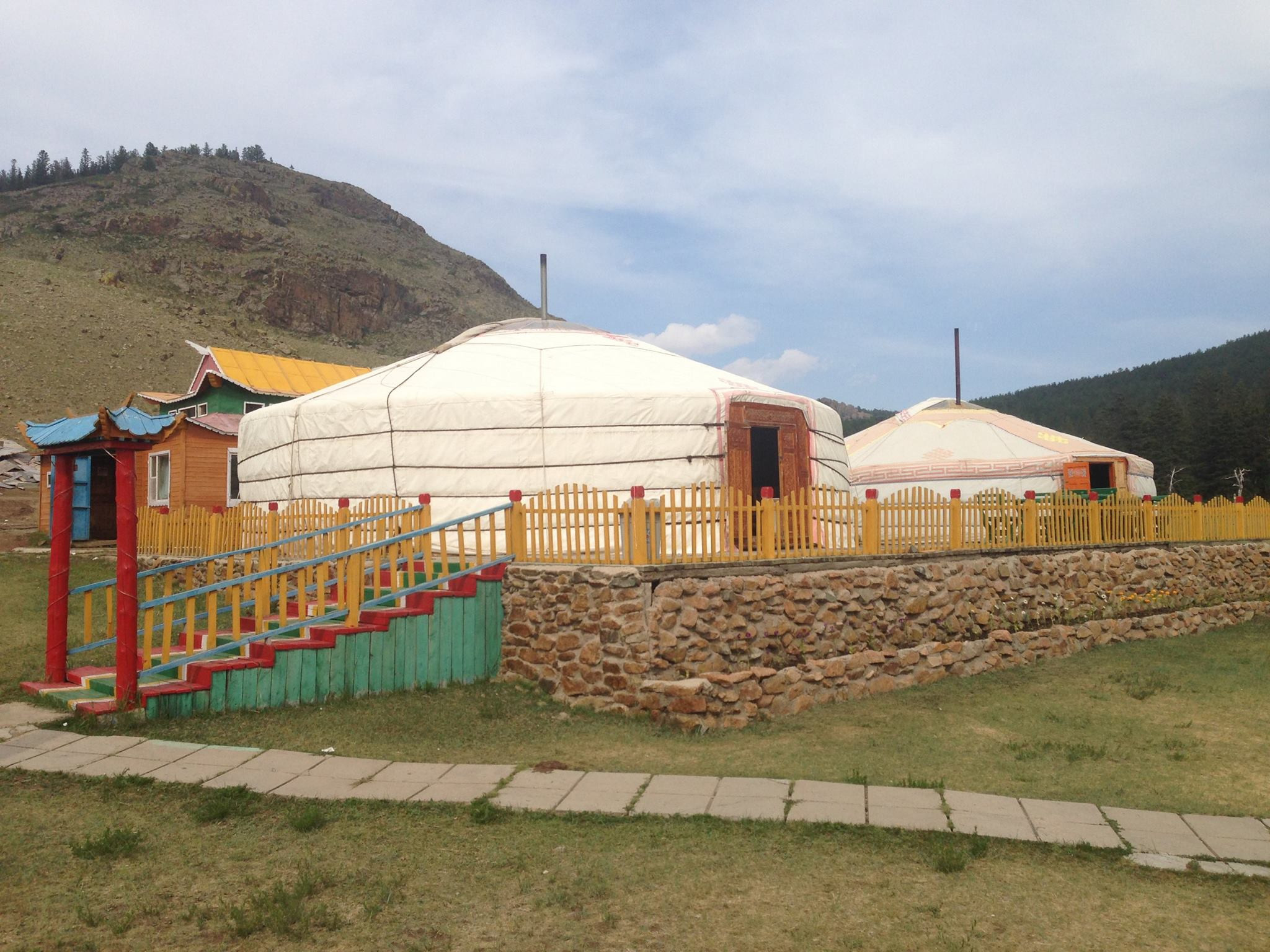 Овооны Энгэр Амралтын Цогцолбор | Ovoonii Enger Amraltiin Tsogtsolbor - Image 8