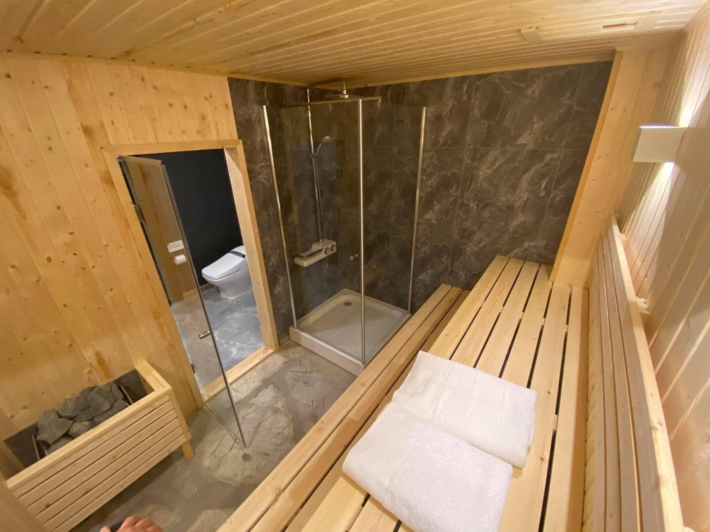 2 bed house - Image 6