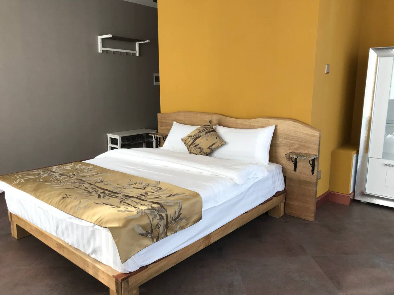 Deluxe single room - Image 2