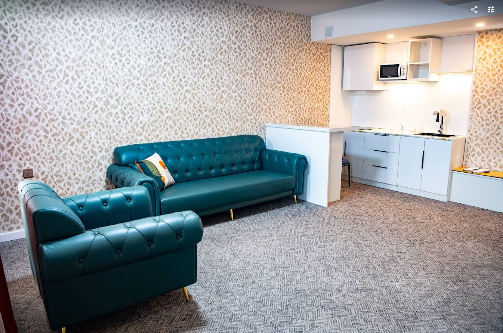 Бүтэн люкс өрөө - Image 3