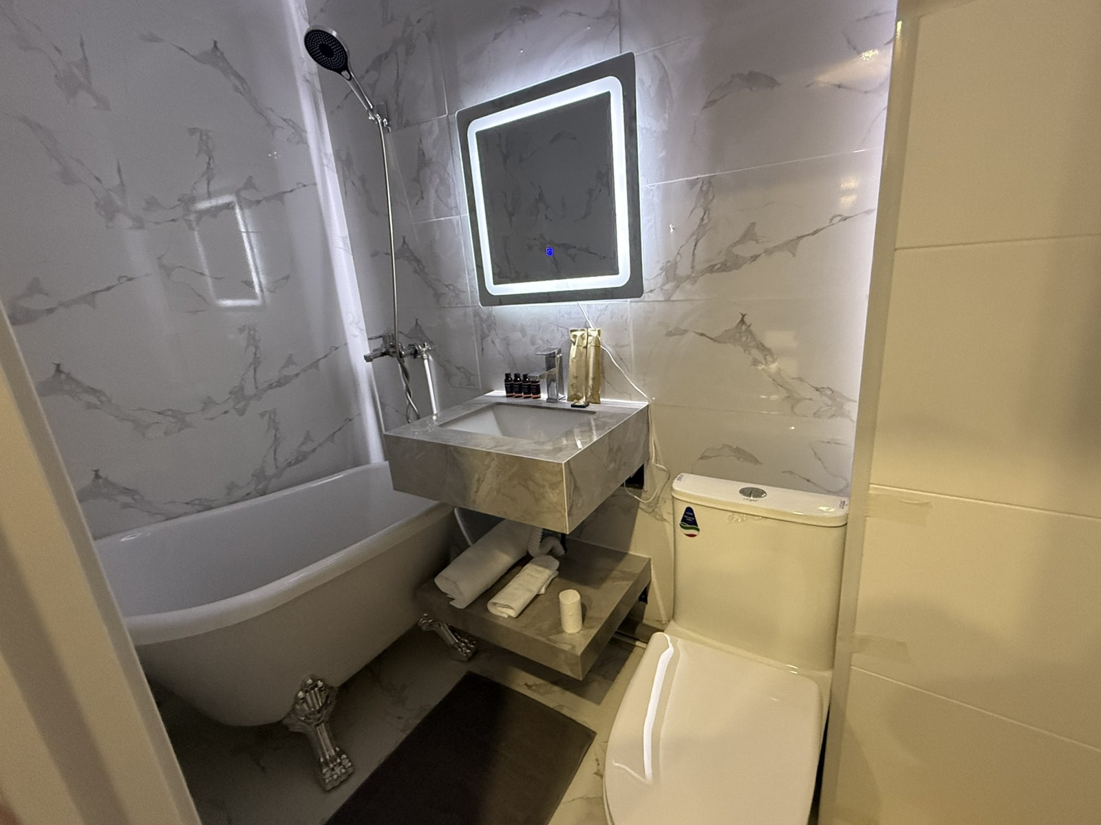 Standard double room - Image 3