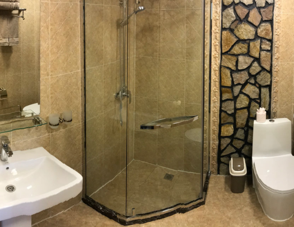 Family Room - Image 3