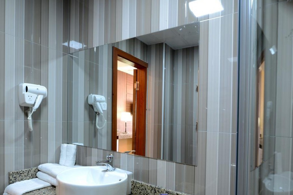 Superior Room - Image 8