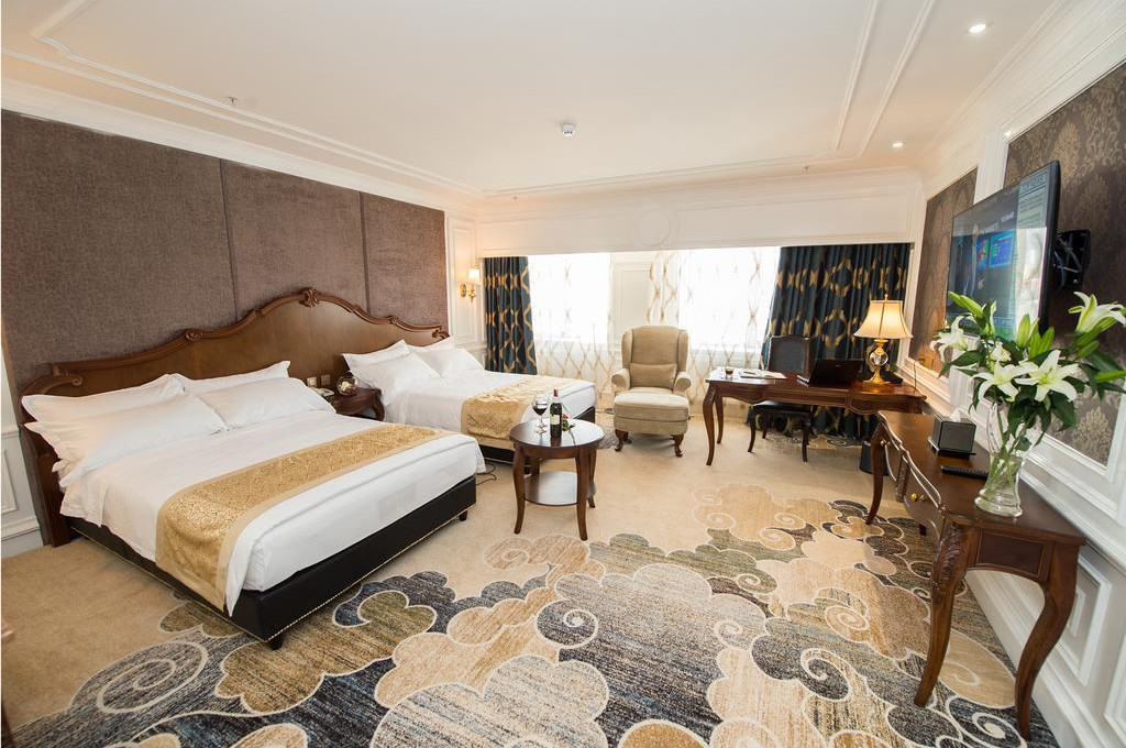 Deluxe Twin Room - Image 3