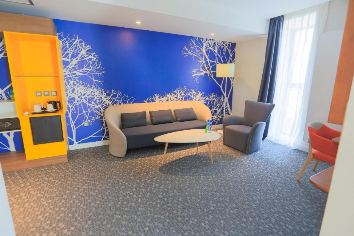 Suite room - Image 3