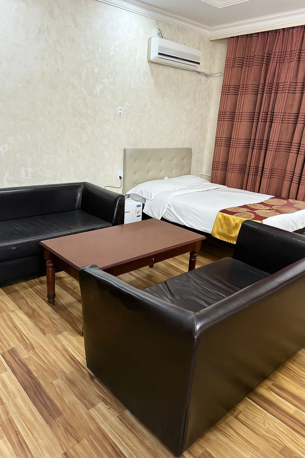 Эвергрийн зочид буудал | Evergreen hotel - Image 8