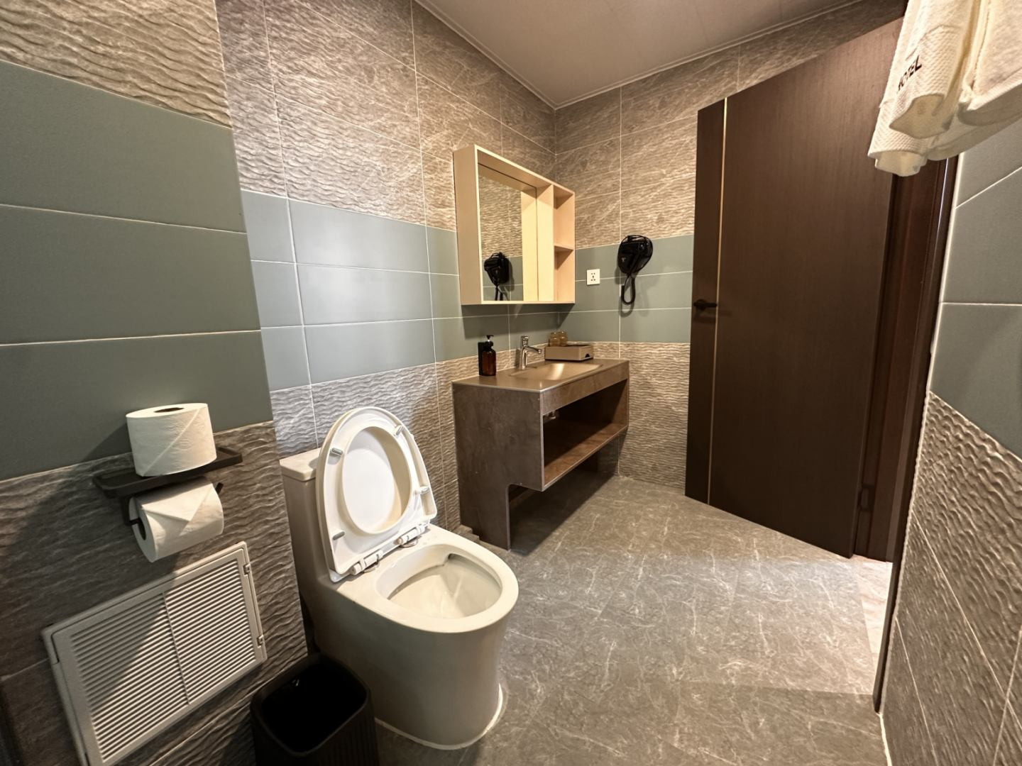 Божон зочид буудал | Bojon hotel - Image 18