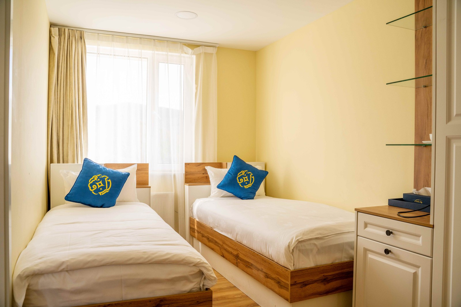 Стандарт гэр бүлийн өрөө - Image 1