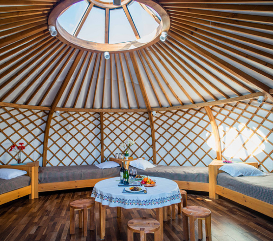 Hunnu Ger with 4*Single Bed - Image 1