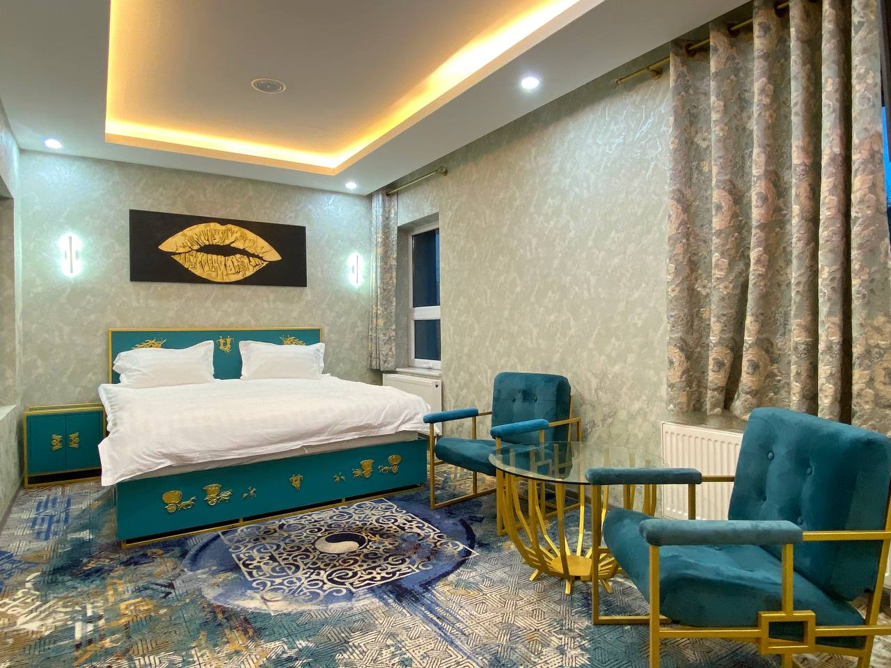 Deluxe twin room - Image 1