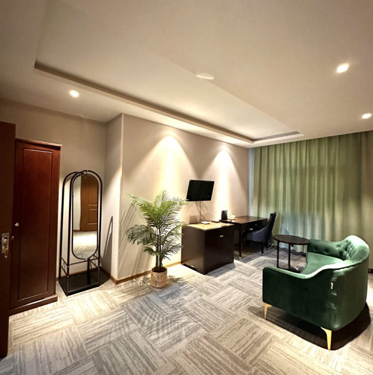 Deluxe double room - Image 4