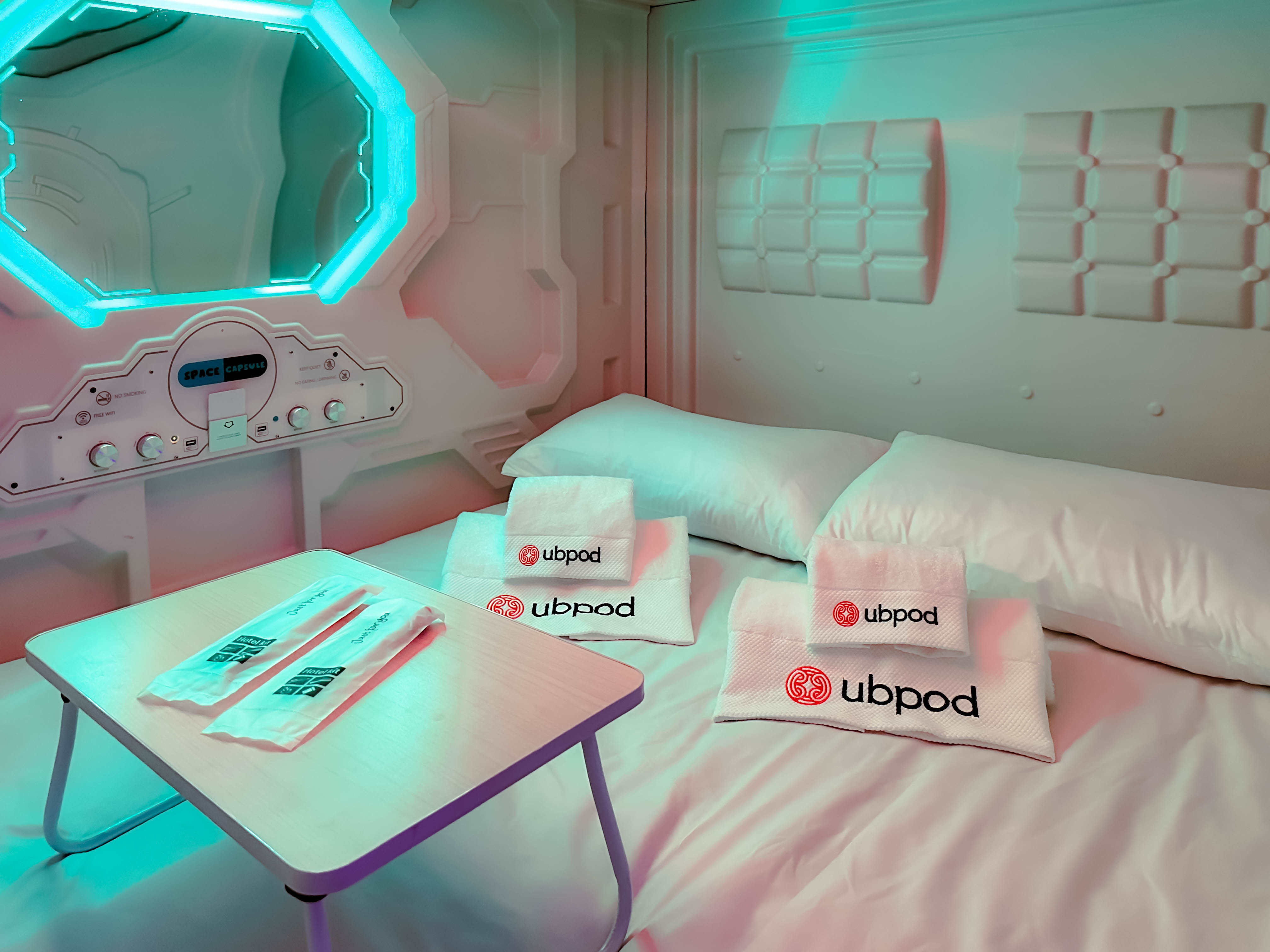 Double capsule - Image 1