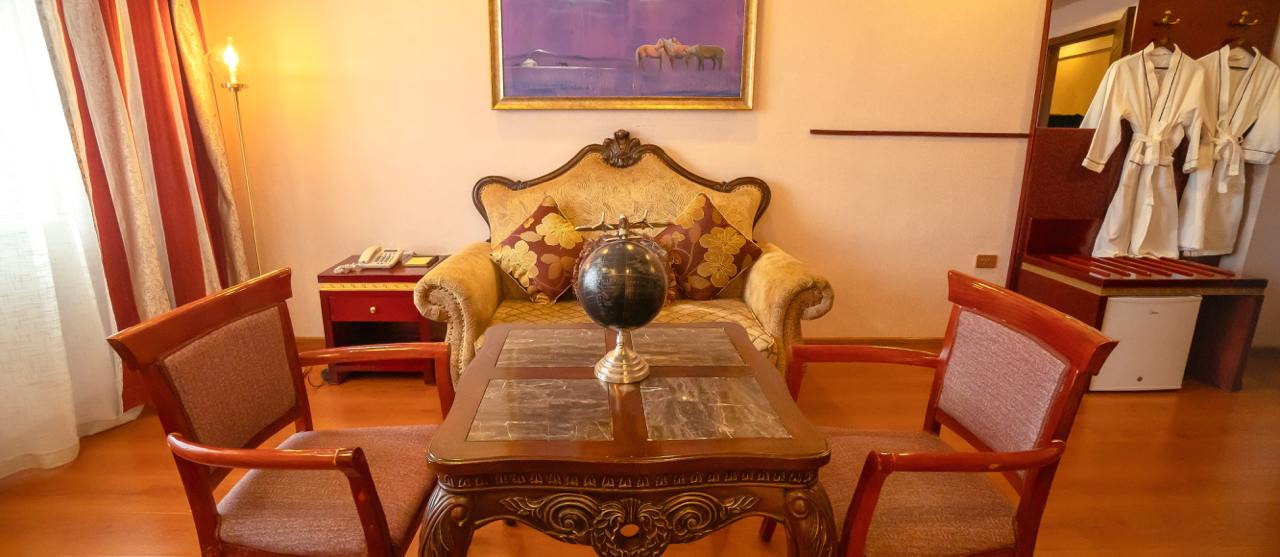 Deluxe room - Image 5