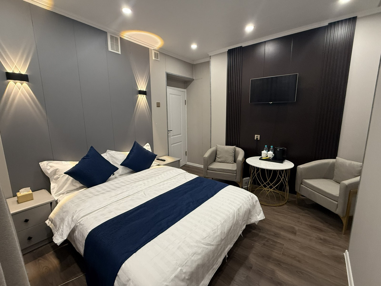 Standard double room - Image 1