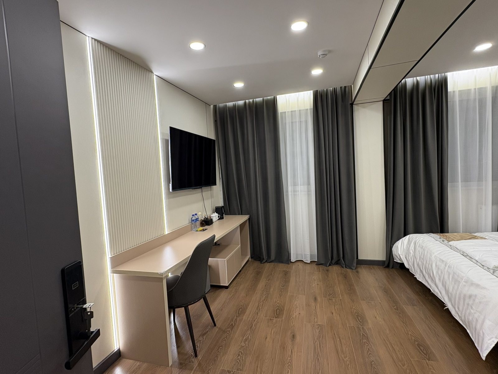 1 өргөн ортой өрөө - Image 2