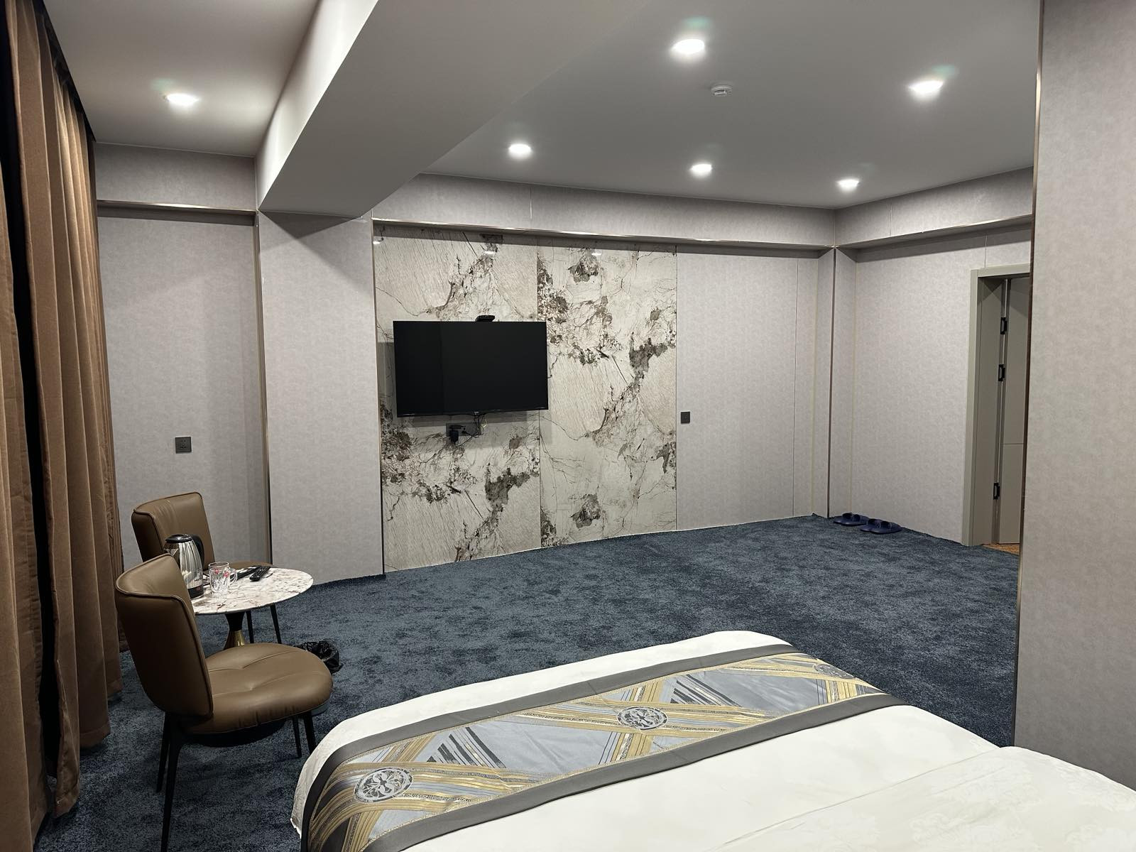 Standard double room - Image 11