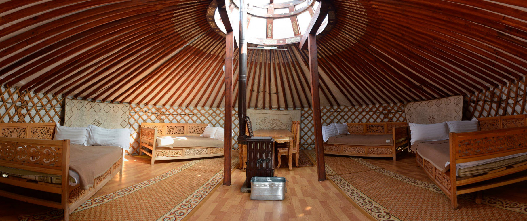 Их 6 ханатай гэр - Image 1