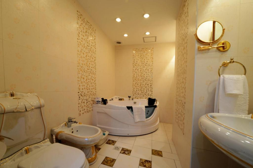 Ерөнхийлөгчийн Сьют Өрөө - Image 6