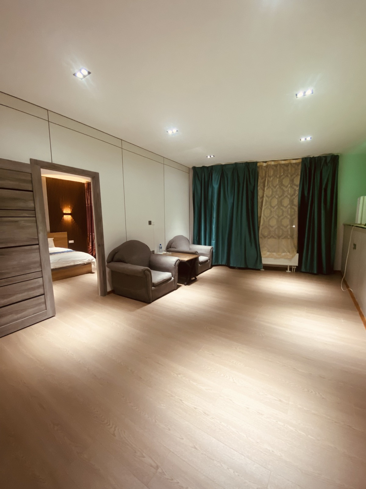 Business room - Image 3