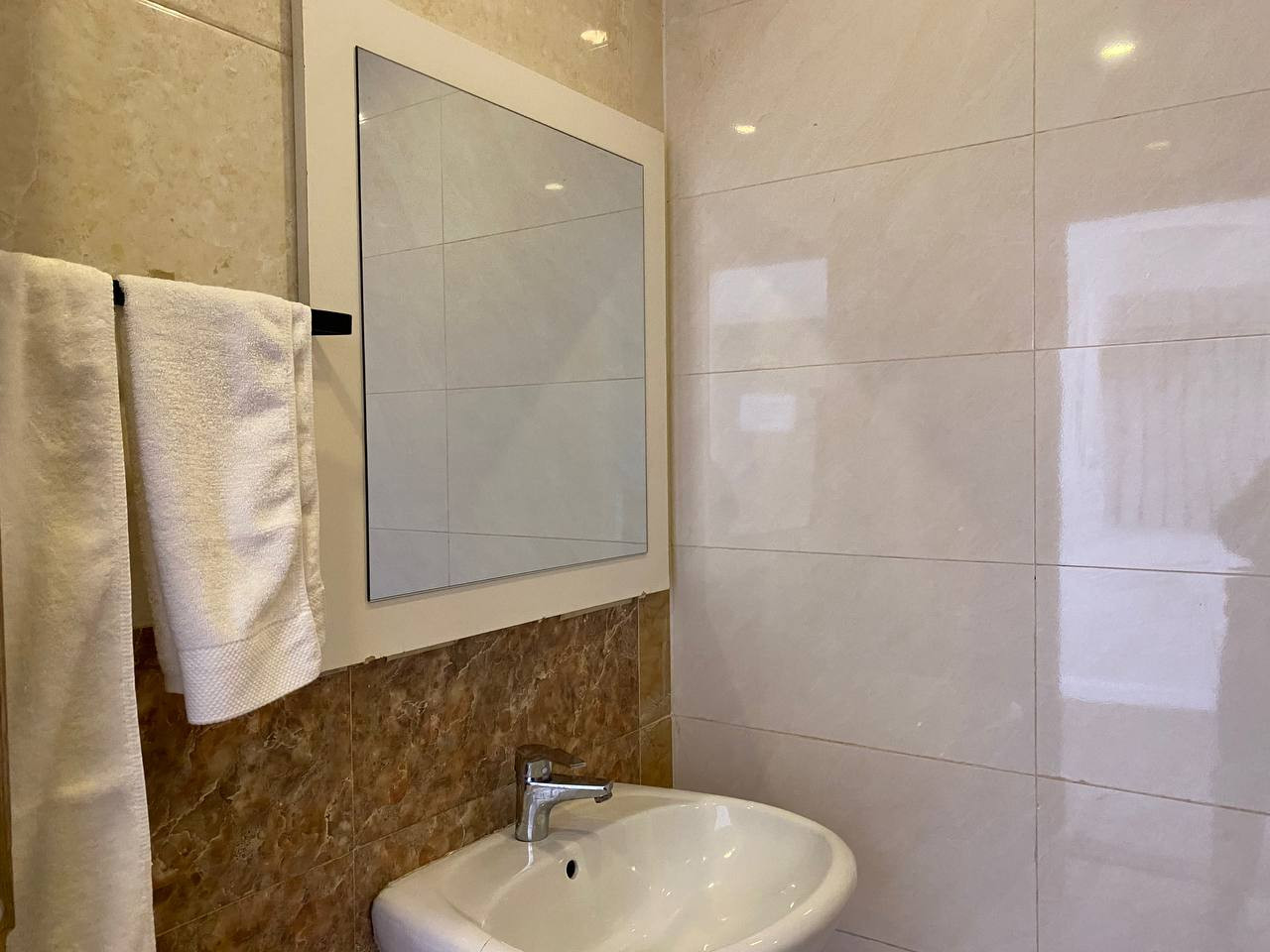 Энгийн 2 ортой өрөө - Image 4