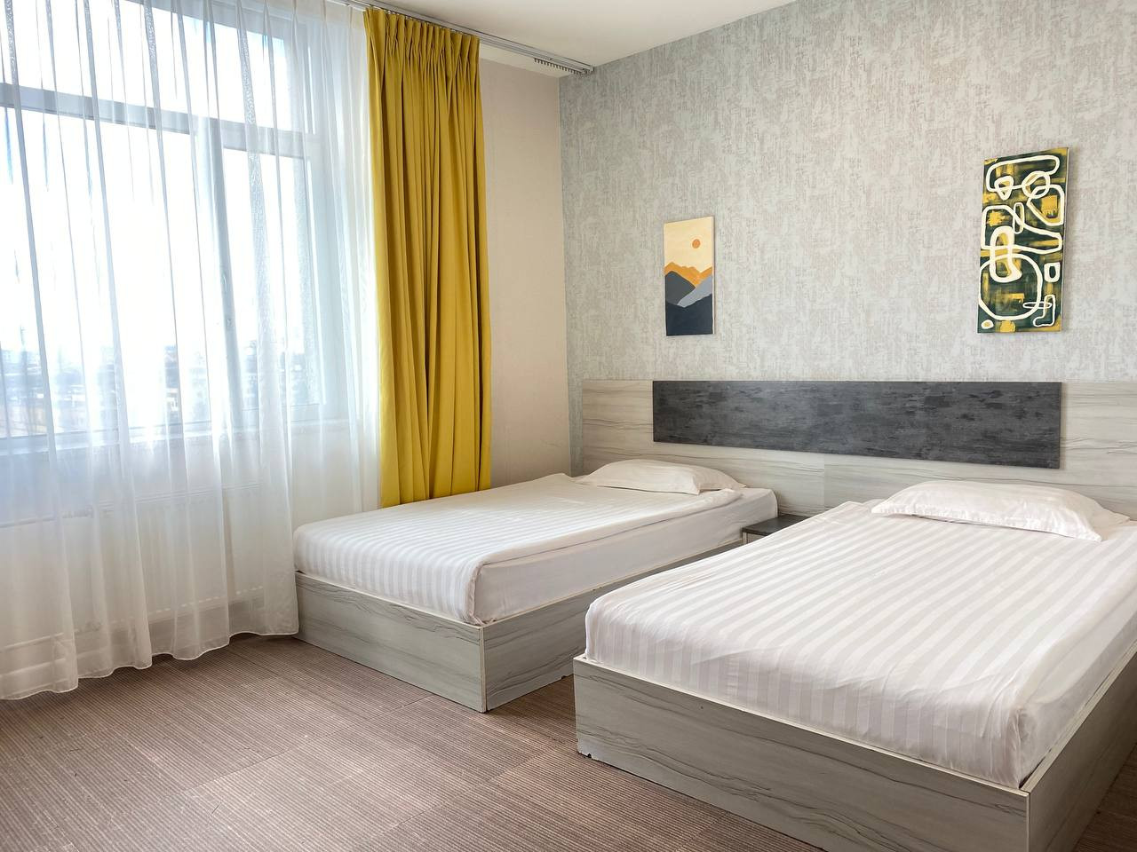 Энгийн 2 ортой өрөө - Image 1