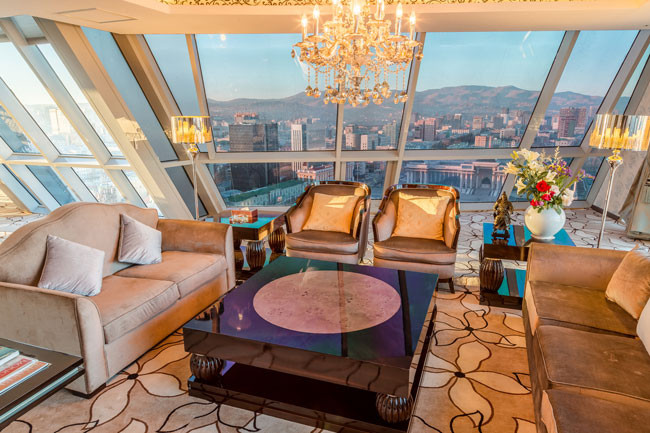 Ерөнхийлөгчийн Сьют Өрөө - Image 1