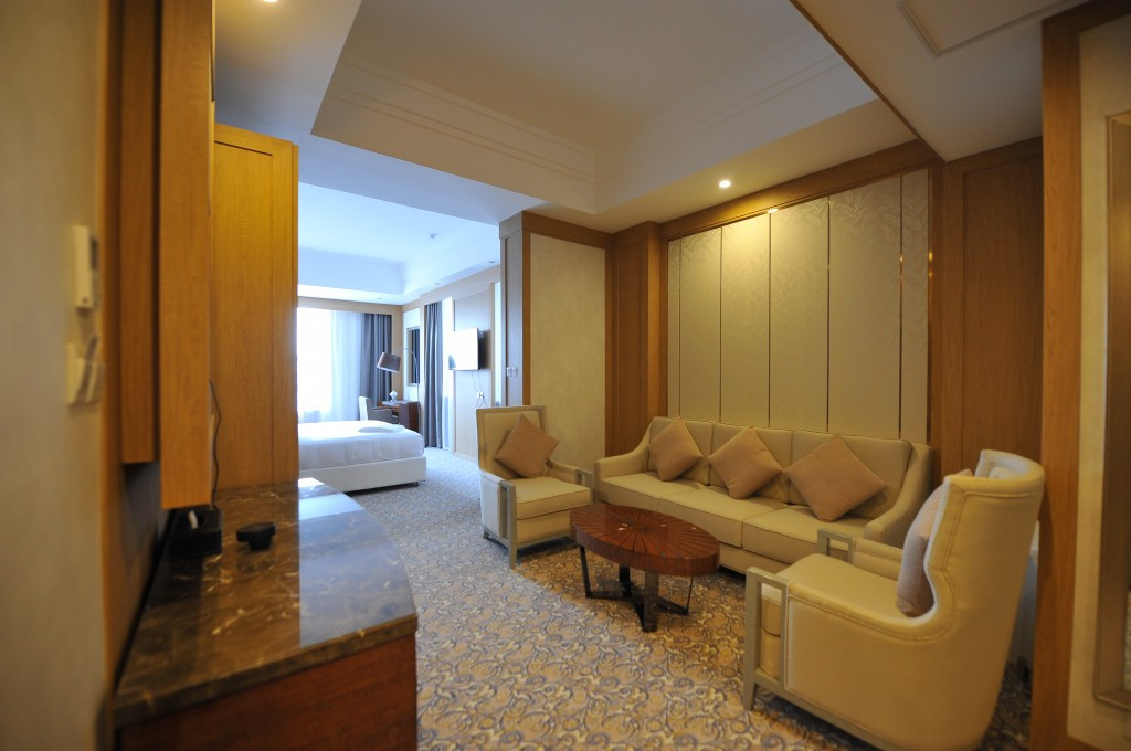 Business deluxe twin room - Image 2
