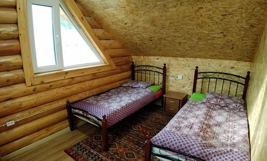 9 хүний байшин - Image 4