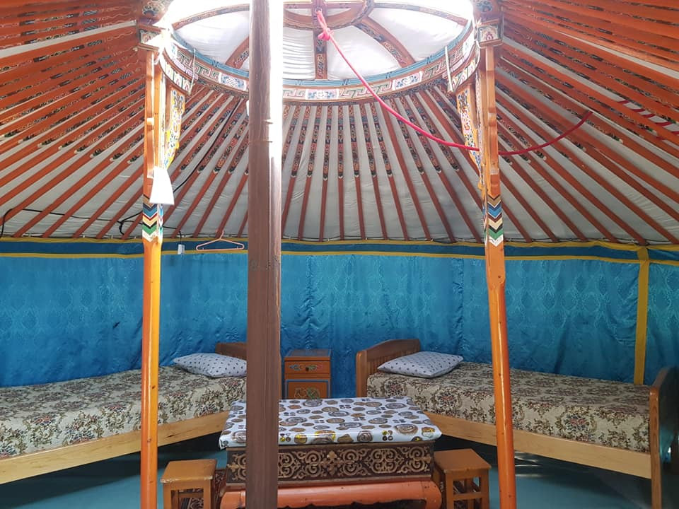 Гурван ортой гэр - Image 1