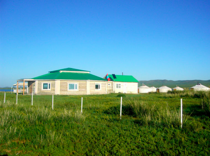 Өгий Нуур Жуулчны Бааз | Ugii Nuur Tourist Camp — зочид буудал, амралтын газар
