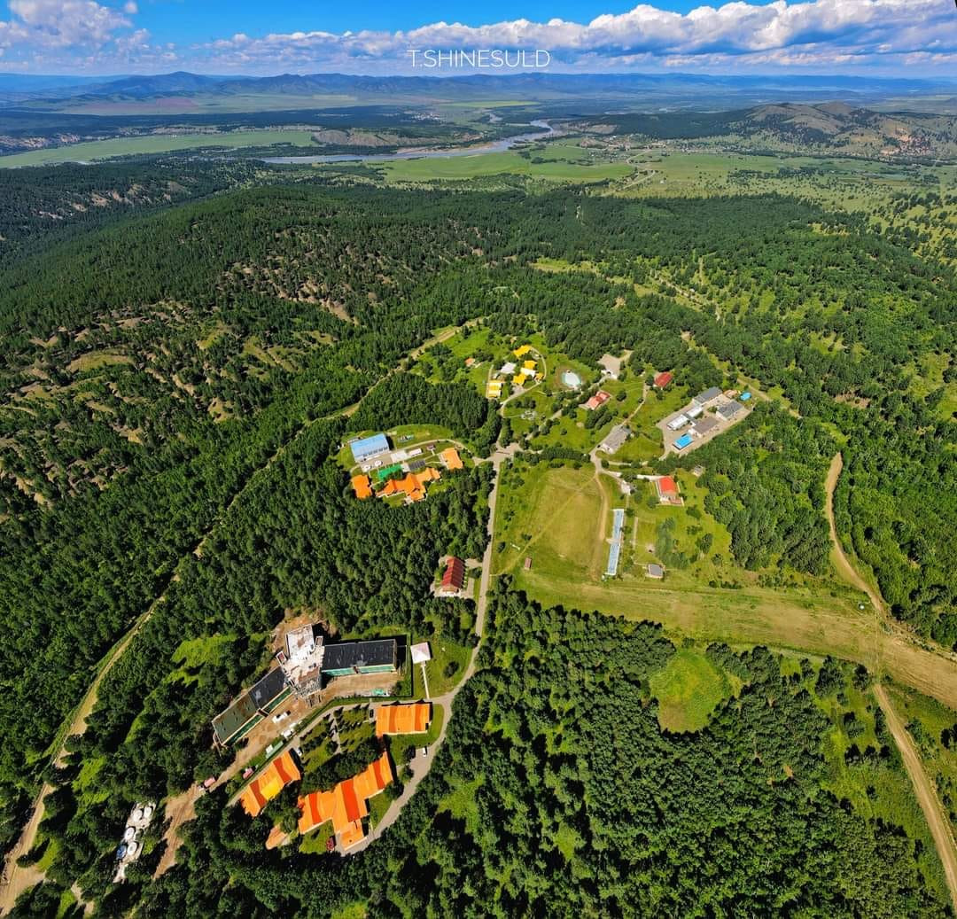 Сэлэнгэ Амралтын Бааз