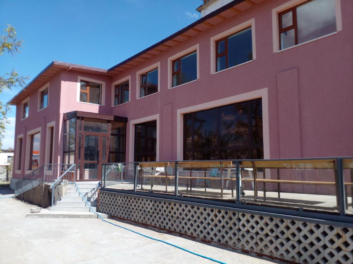 Хархорин Хостел & Ресторант | Kharkhorin Hostel & Restaurant — зочид буудал, амралтын газар
