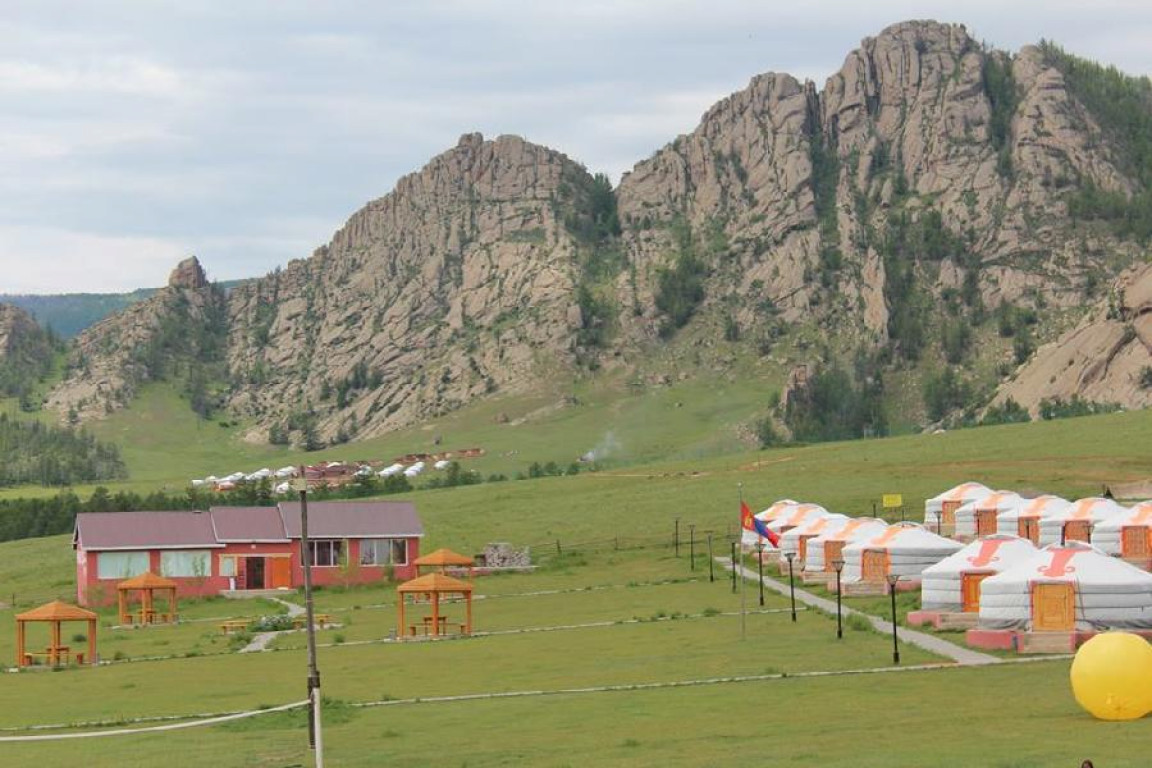 Монде тур жуулчны бааз | Monde tour tourist camp — зочид буудал, амралтын газар