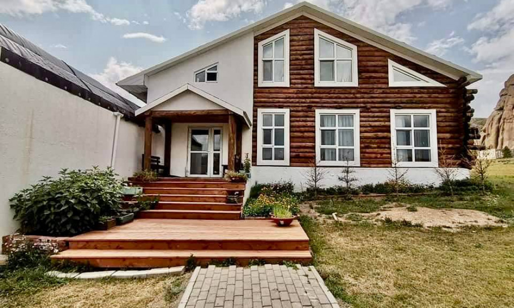 Farmhouse — зочид буудал, амралтын газар