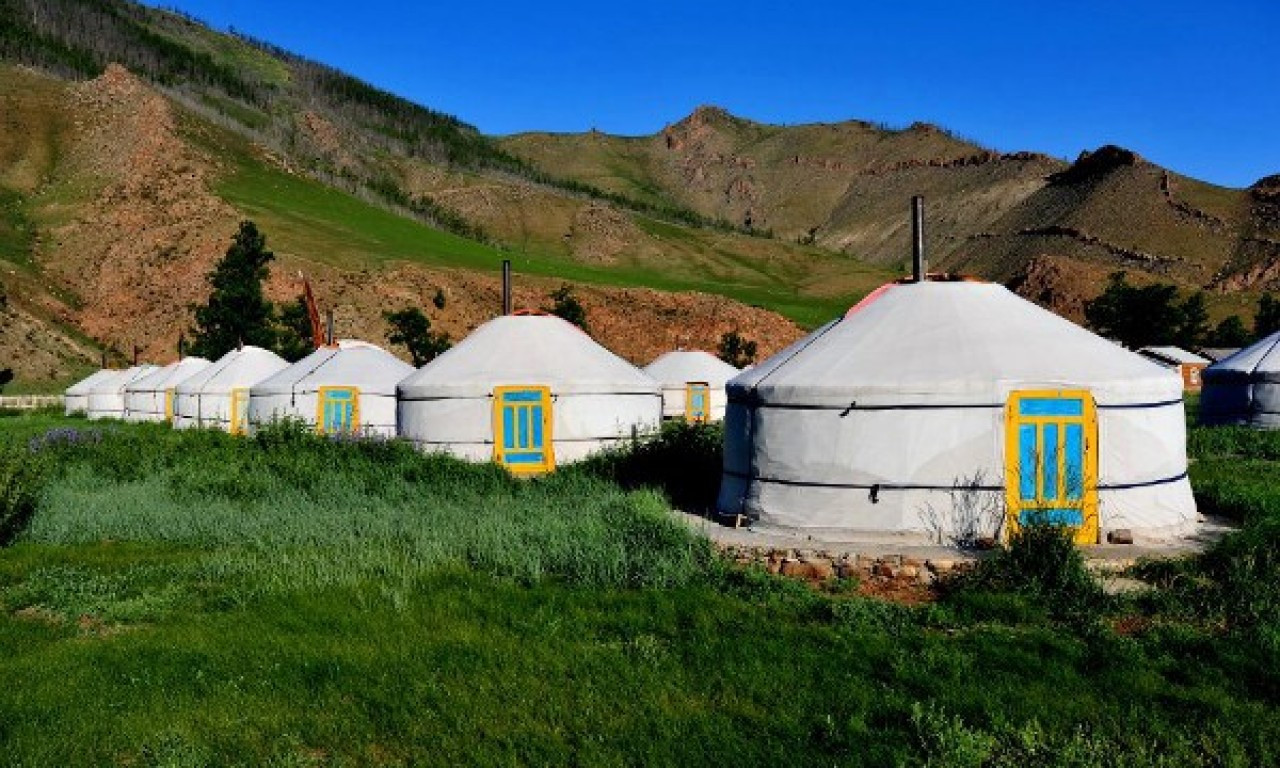 Жаргал жигүүр жуулчны бааз | Jargal jiguur tourist camp — зочид буудал, амралтын газар