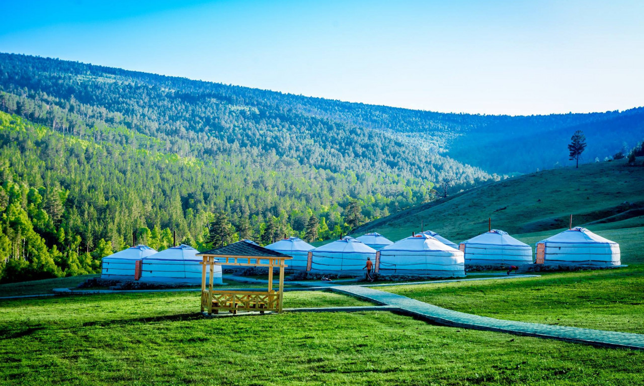 Цагаан Булаг Амралтын Газар | White Spring Camp — зочид буудал, амралтын газар