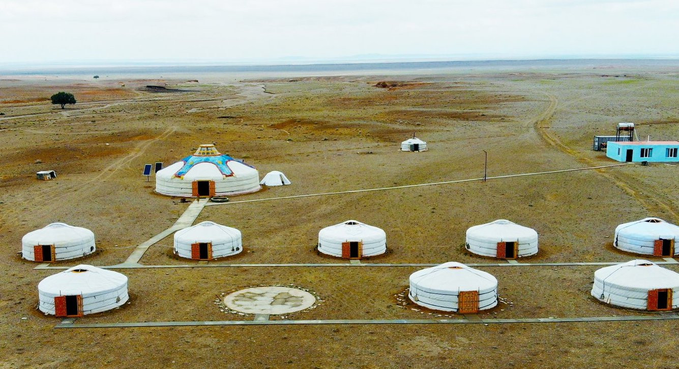 Говь Динозавар Жуулчны Бааз | Gobi Dinosaur Tourist Camp — зочид буудал, амралтын газар