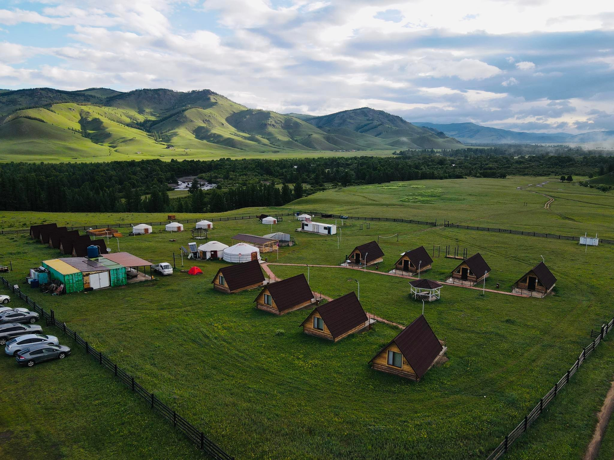 Хадаг Тур Жуулчны Бааз | Khadag Tour Camp — зочид буудал, амралтын газар
